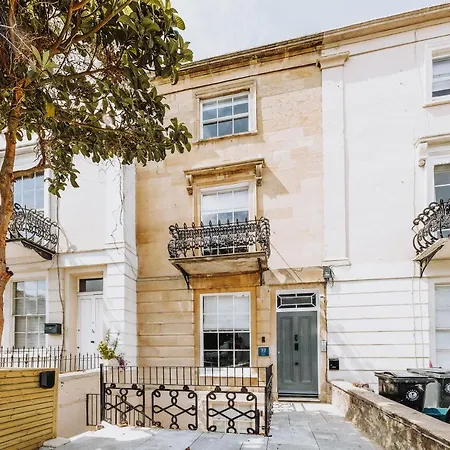 Clifton 32 - Duplex - Hopewell * Bristol